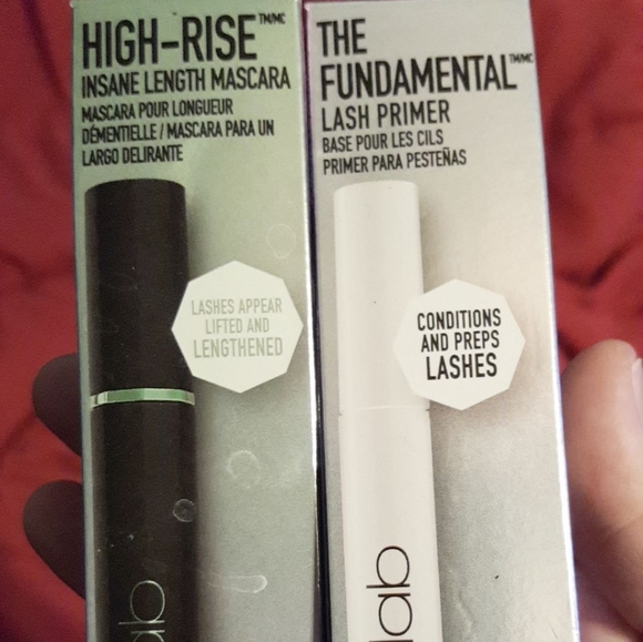 Mascara - Picture 1 of 2